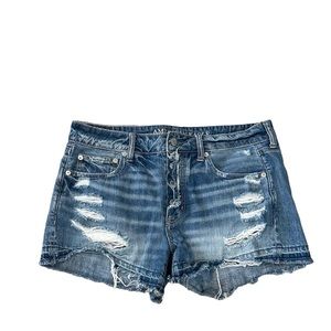 Size 8 American Eagle distressed jean shorts